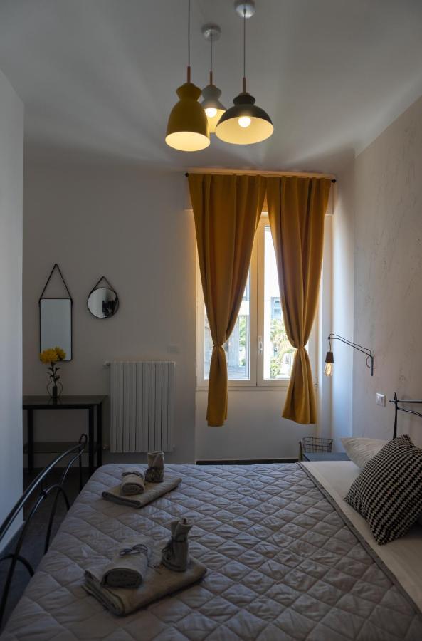 4 Balconi Rooms-Elements B&B เลชเช ภายนอก รูปภาพ