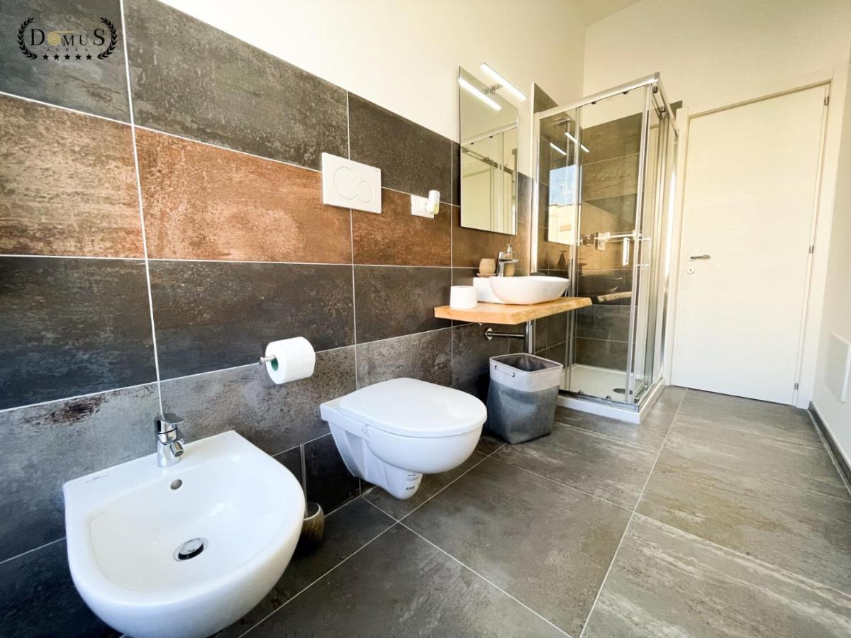 4 Balconi Rooms-Elements B&B เลชเช ภายนอก รูปภาพ